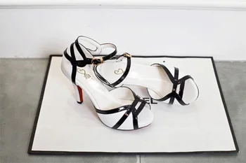 Sandalai moteriška vasaros 2021 naujas aukštakulnį žuvų burna batai lankas seksualus grubus su vandeniui platforma Romos moterų batai