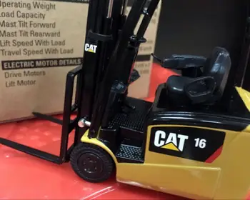 1:25 Masto Metalo Modelio Caterpillar Cat EP16(C) PNY Lift Sunkvežimis IKI Diecast Meistrų DM85504