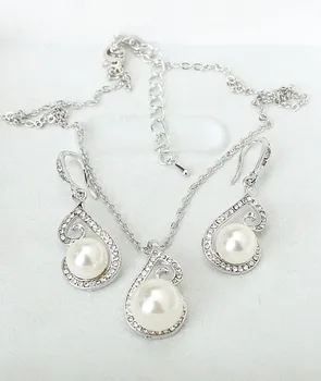 Imitacija, perlų karoliai rinkinį paprasta korėjos bižuterijos karoliai laukinių naujus moteriškus užraktas karoliai
