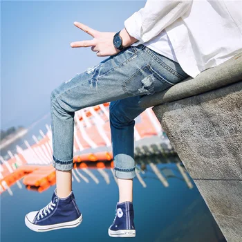 Vasaros nauji vyriški spalvos juostele skylę džinsai korėjos plonas kojos kulkšnies ilgis Džinsinio džinsus paauglių hip-hop kaubojus vyriškos kelnės