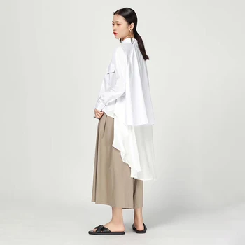 TWOTWINSTYLE Balti Marškinėliai Moterims Atvartas ilgomis Rankovėmis Prarasti Asimetriškas Hem Raukiniai Palaidinės Moterų 2021 M. Pavasario Drabužių Stilius