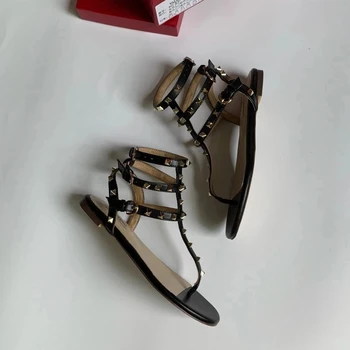 Moterų sandalai 2021 prabangos dizaineris prekės sandalai, butas patogus, aukštos kokybės sandalai, kniedės sandalai. 34-40