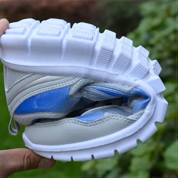 Vyrų batai Nauja siunta karšto akių Orui Ultra-light suvarstomi bateliai vyrai sportbačiai pavasario patogus vyrų vulcanize Batai 2020 m.