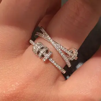 Trijų žiedų kryžiaus kelių-žiedas moterų klasikinis rodomojo piršto žiedas rinkinys su kalnų krištolas perdavimo hoopas Instagram tendencija reguliuojamas žiedas