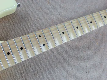 Gamykloje, parduotuvėje Vintage geltona balta Yngwie Malmsteen Troškinti klevas fretboard ST 6 stygos elektrinė gitara guitarra