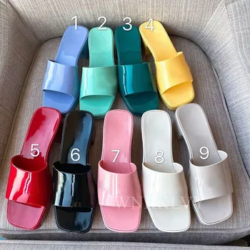 2021 Vasaros stambusis aukštakulnius batelius moterų sandalai Platforma glausta mados paplūdimio laisvalaikio batai saldainiai spalvų skaidres, flipflops