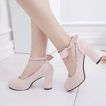 Klasikinės Moterų mados batai Aukštakulniai Panele Seksuali Blizgučiai grandinės PU mados Siurbliai Moterų Stiletto Vestuvių Nuotakos rožinė Šilko Batai